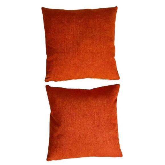 Pair of two Liora Manne Visions Multi-Spiral Grafitti Indoor/Outdoor pillows - Picture 2 of 6